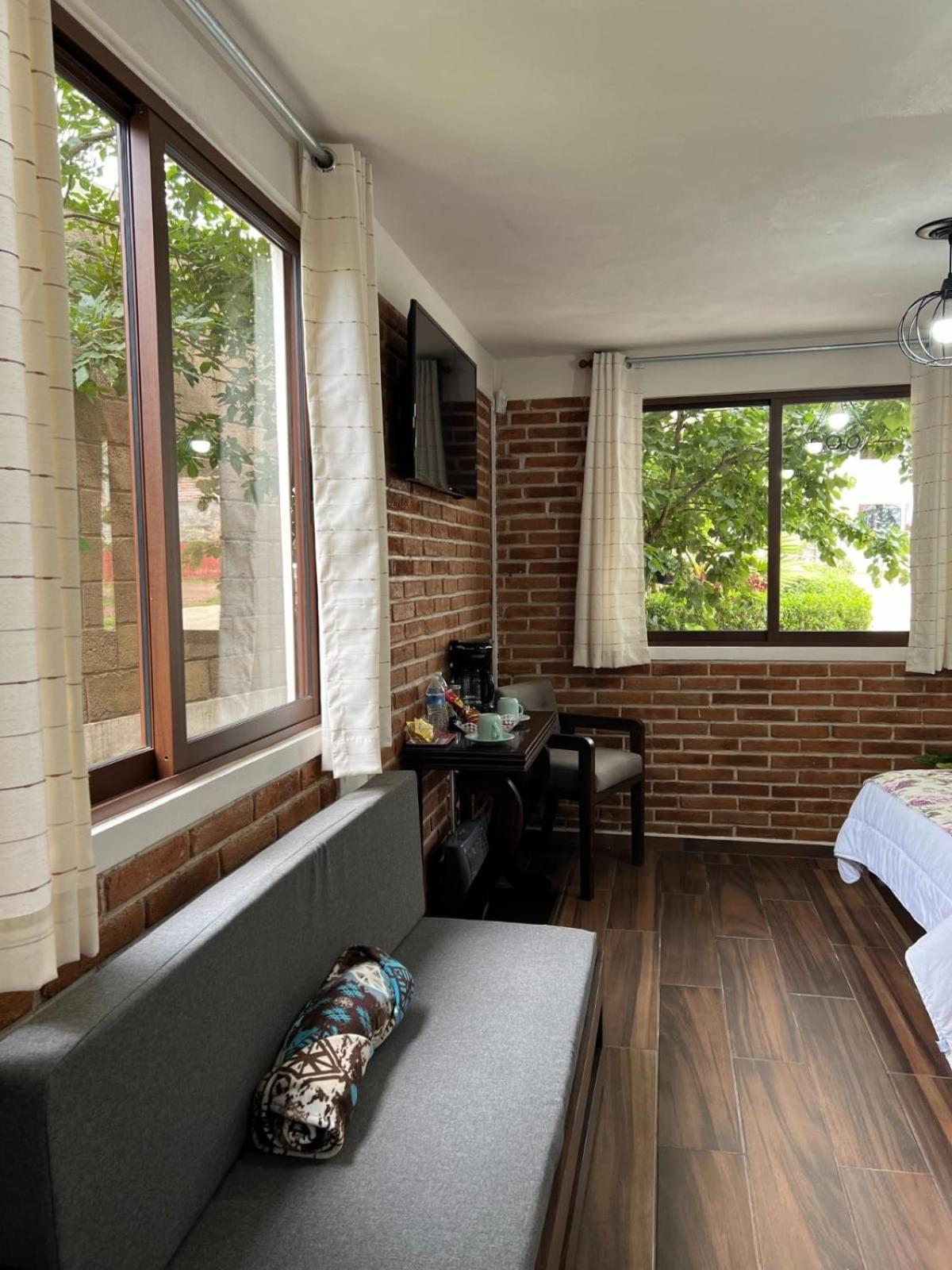 El Descanso Casa-Hotel Zacatlan. Room photo